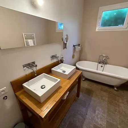 Maison Style Loft 10 Min A Pied Du Centre *