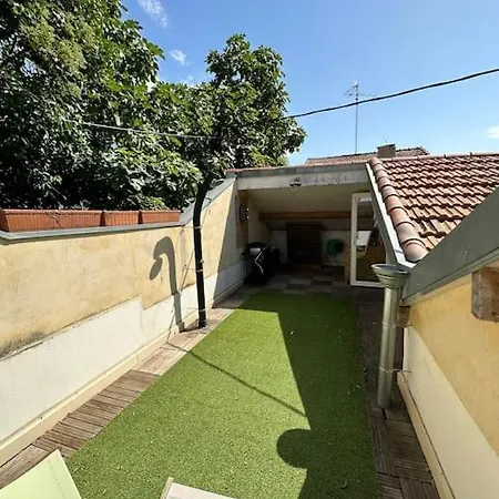 Maison Style Loft 10 Min A Pied Du Centre Apartment *