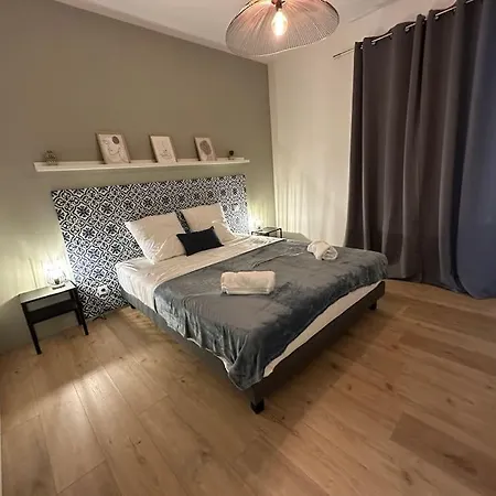 Maison Style Loft 10 Min A Pied Du Centre Apartment *